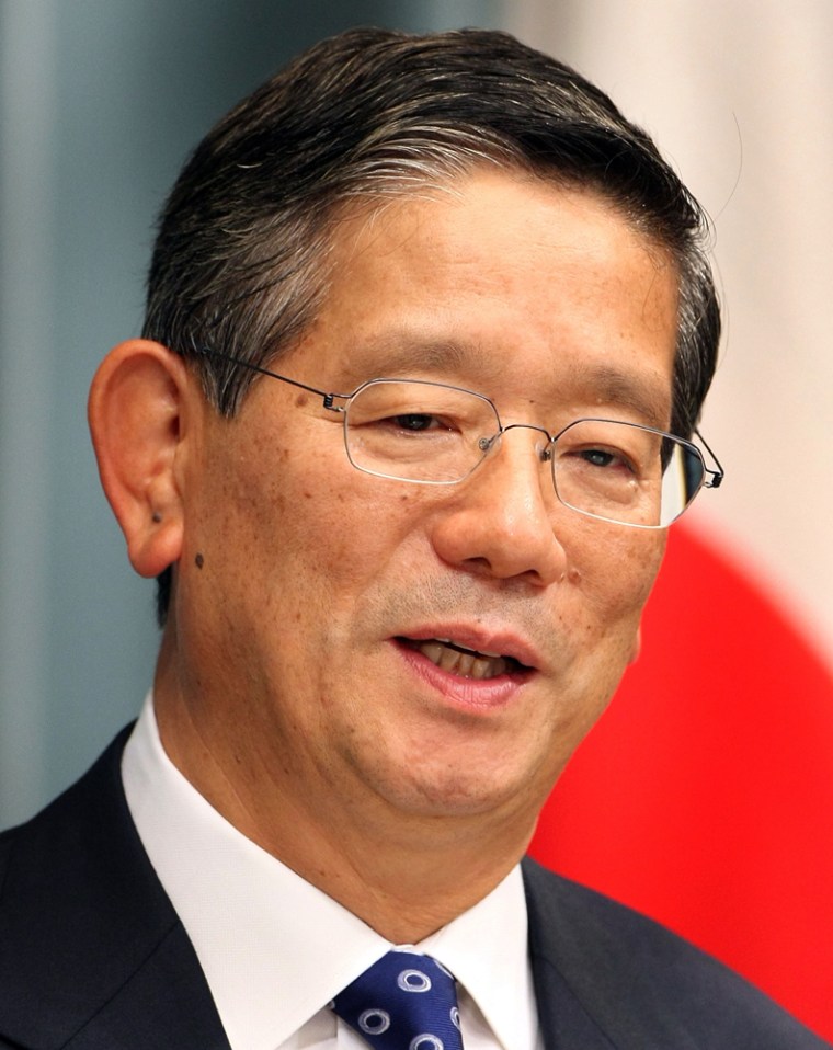 Image: Chief Cabinet Secretary Nobutaka Machimura speaks during a press conference